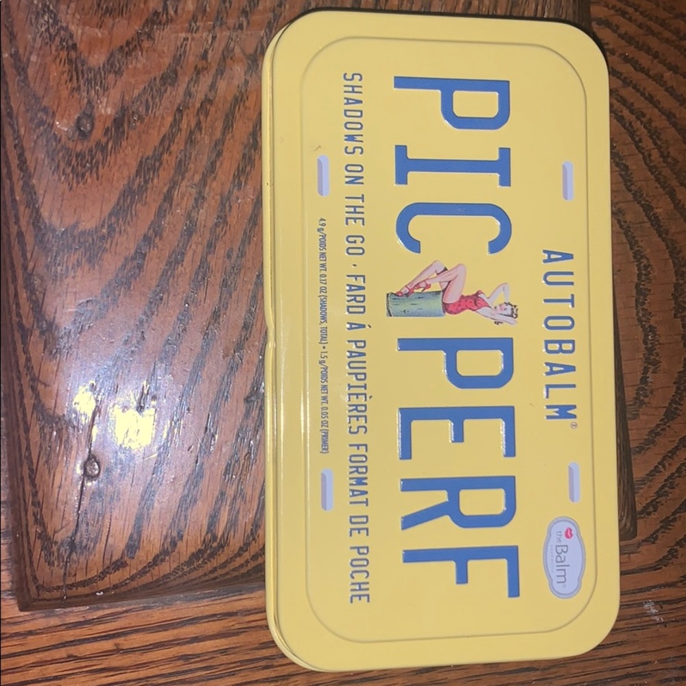 The Balm Autobalm Pic Perf eyeshadow palette